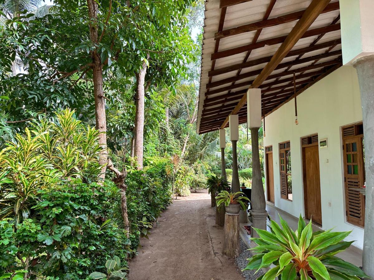 Midigama Inn Ahangama Εξωτερικό φωτογραφία